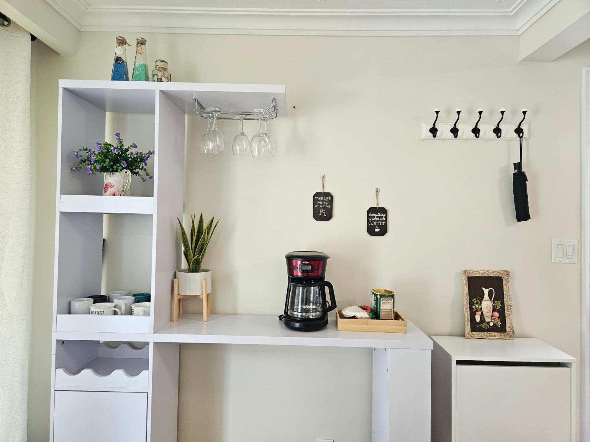 Newly-Renovated 3Br House, 12 Minutes To Airport Apartment Toronto Bagian luar foto