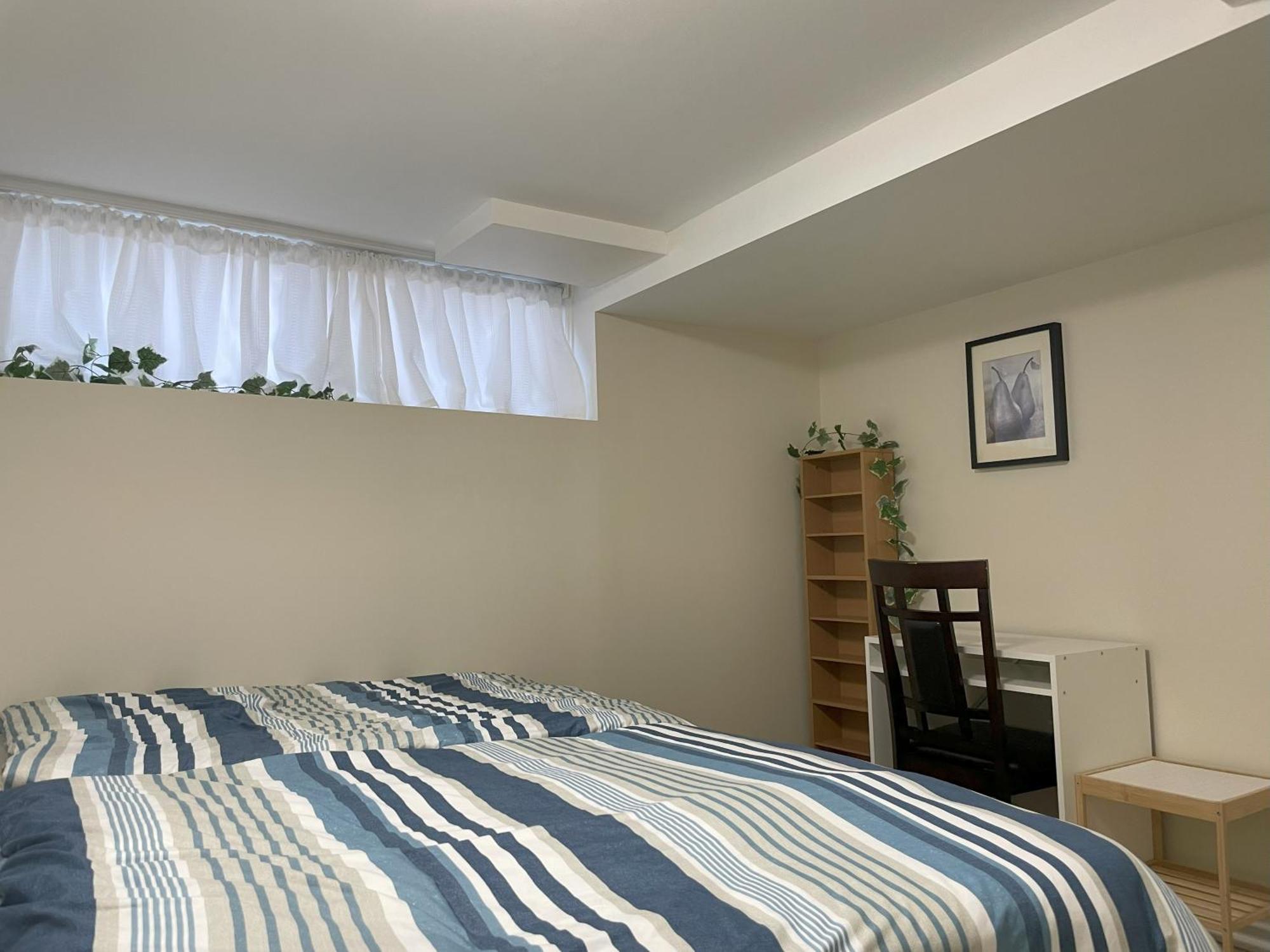 Newly-Renovated 3Br House, 12 Minutes To Airport Apartment Toronto Bagian luar foto