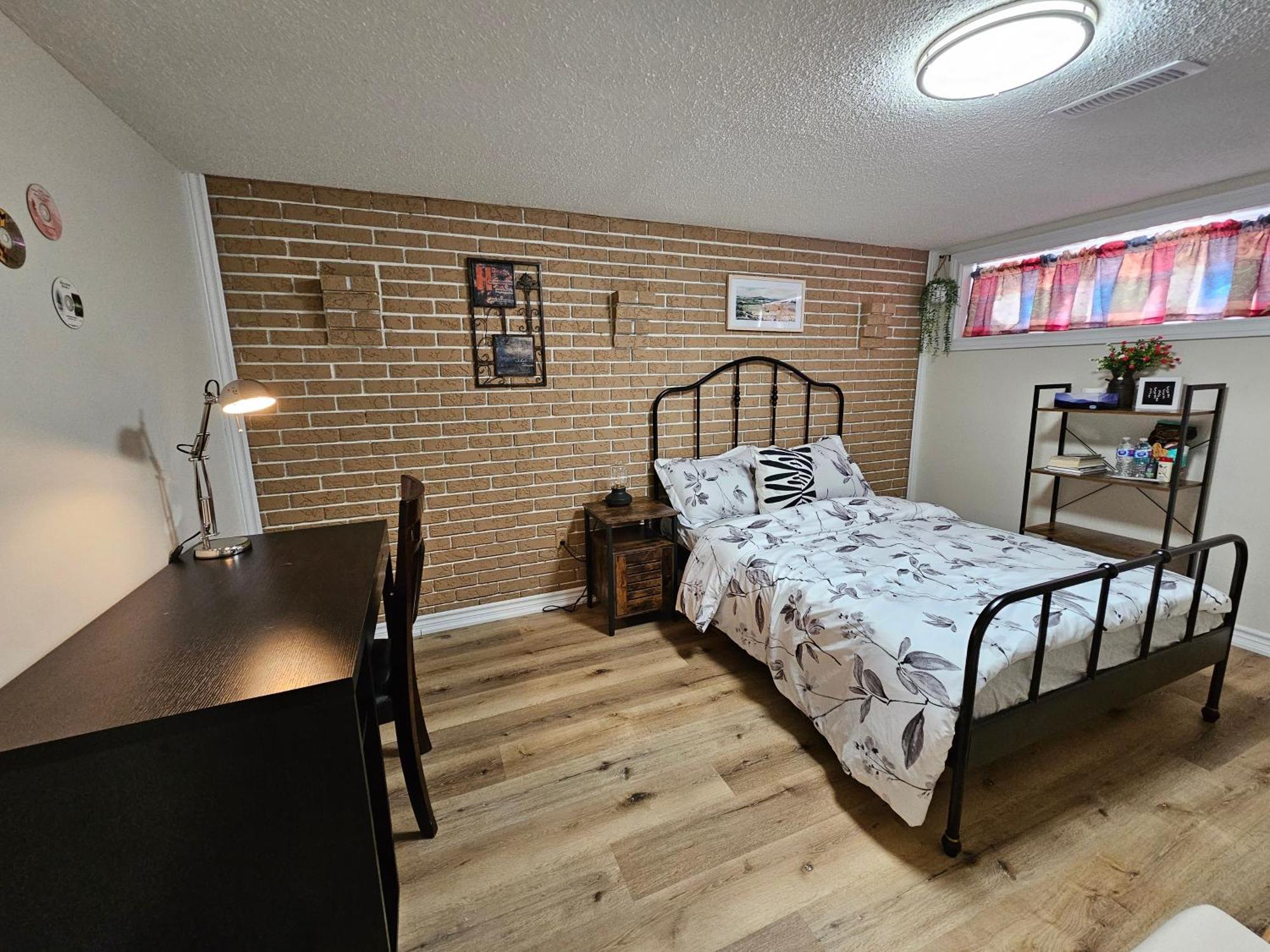 Newly-Renovated 3Br House, 12 Minutes To Airport Apartment Toronto Bagian luar foto